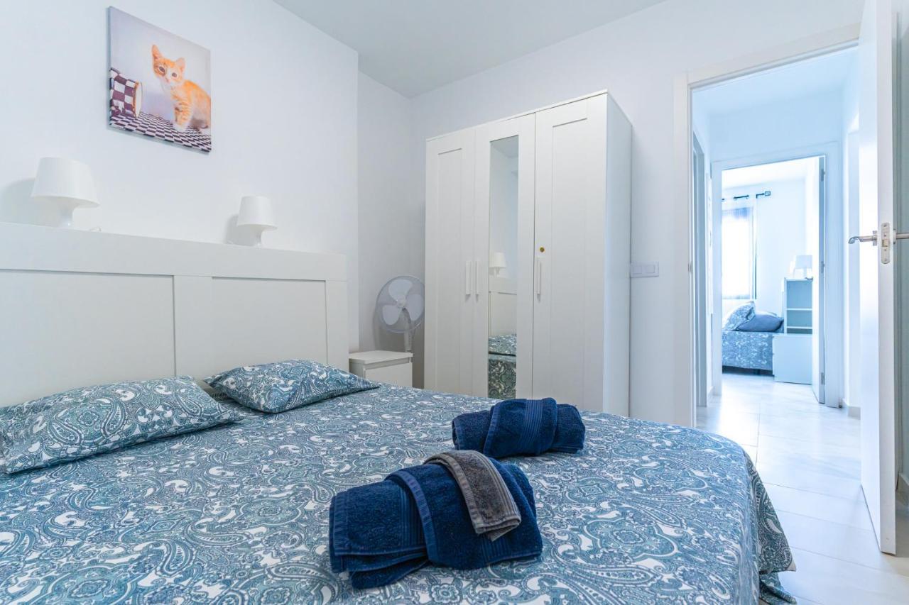 Modern 2-Bedroom Apartment With Stunning View 아데제 외부 사진